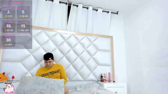 yurifoxyfoxly