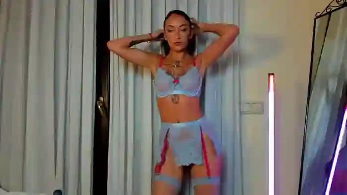 2025/03/03/bongacams-lunamystyque-17-10-22