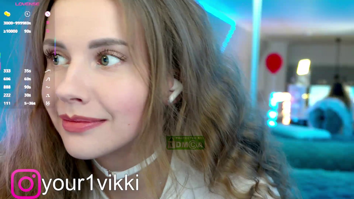 -VikkiL0vesCheese-