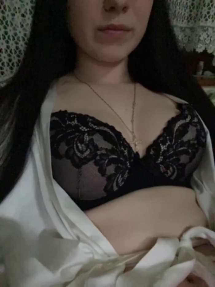 brunette777