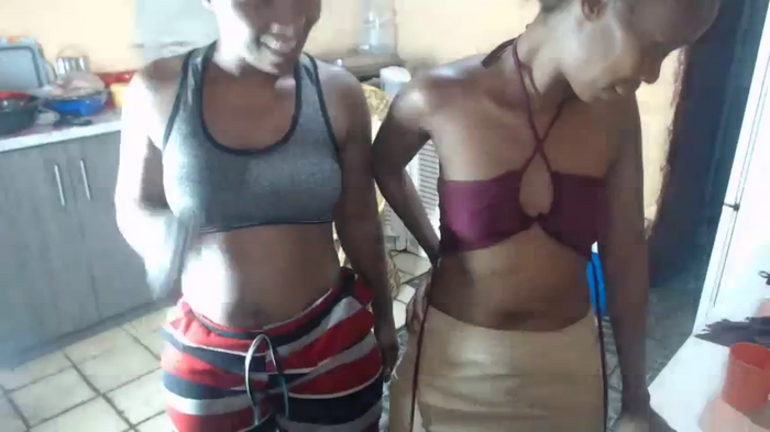 Curvypear