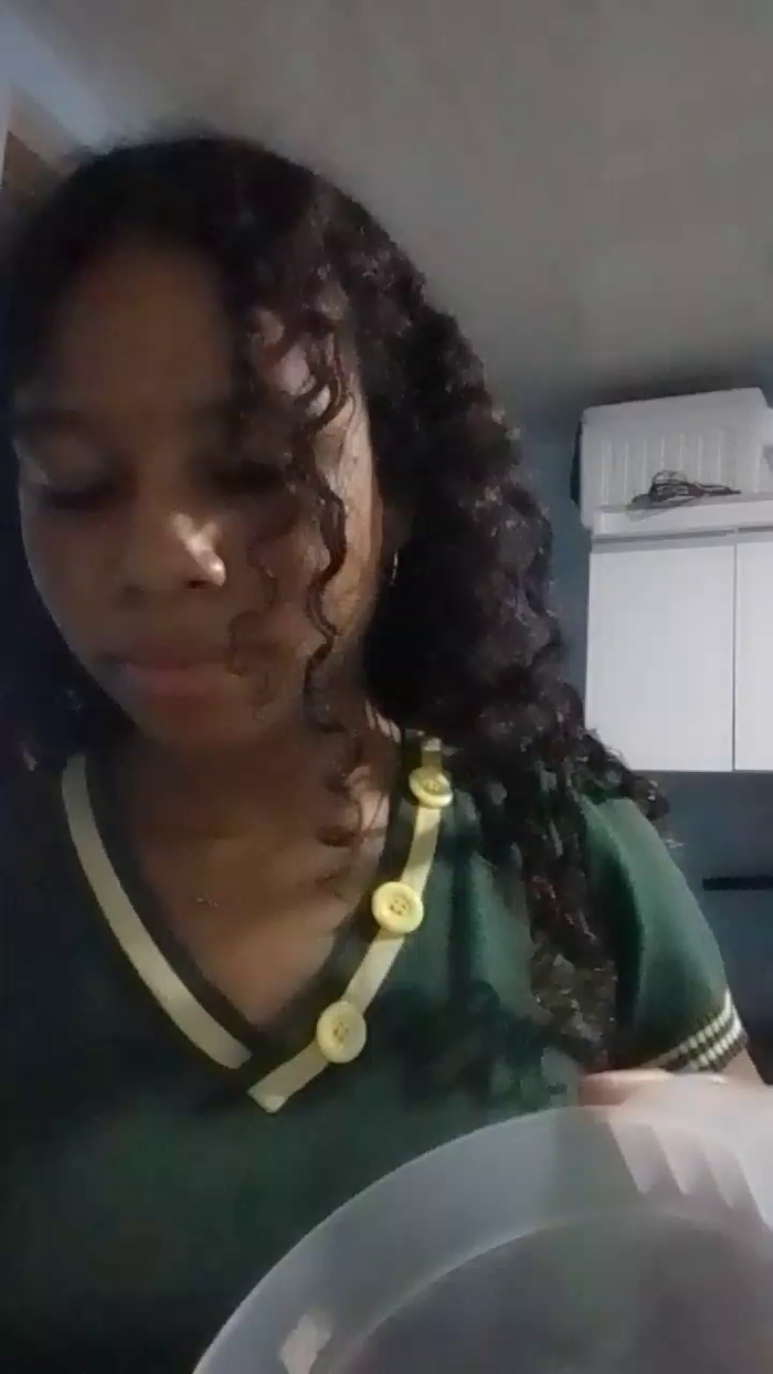 Queen_FullPee
