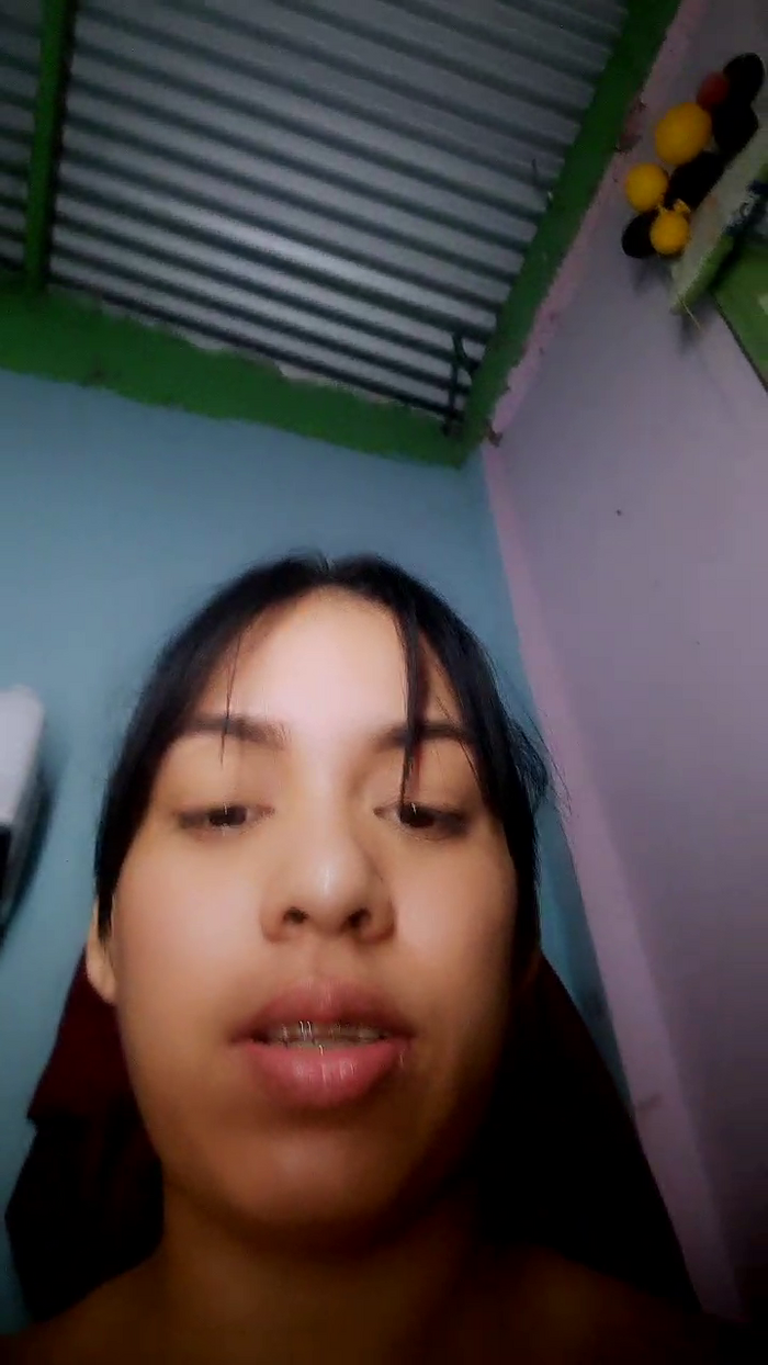 girl_pee