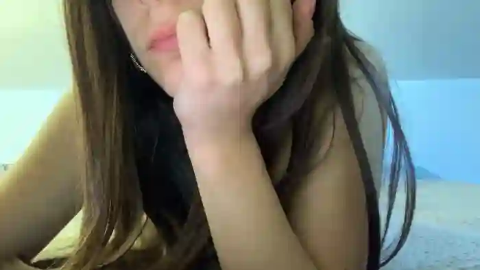 2024/05/05/cam4-miss_laura_-15-27-58