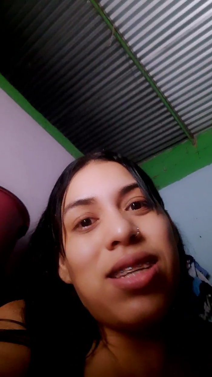 girl_pee