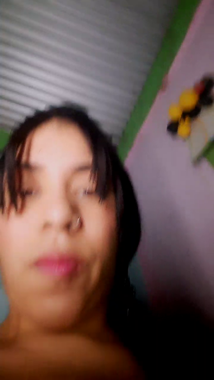 girl_pee