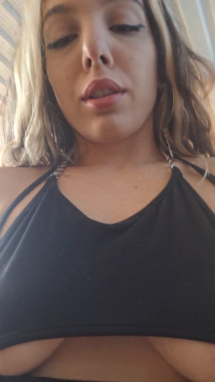 LizzieBlack