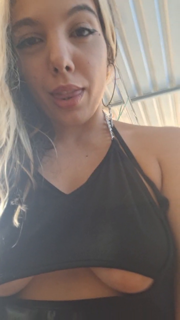 LizzieBlack