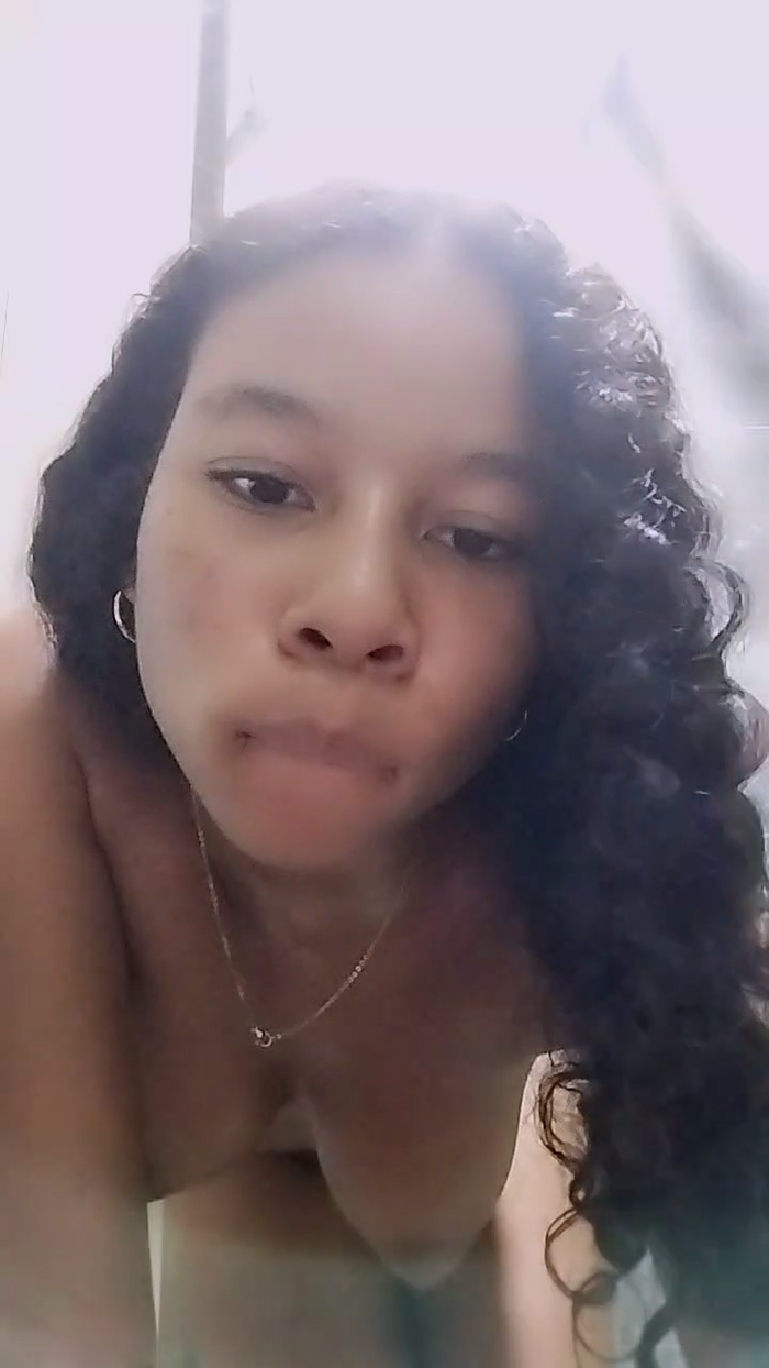 Queen_FullPee