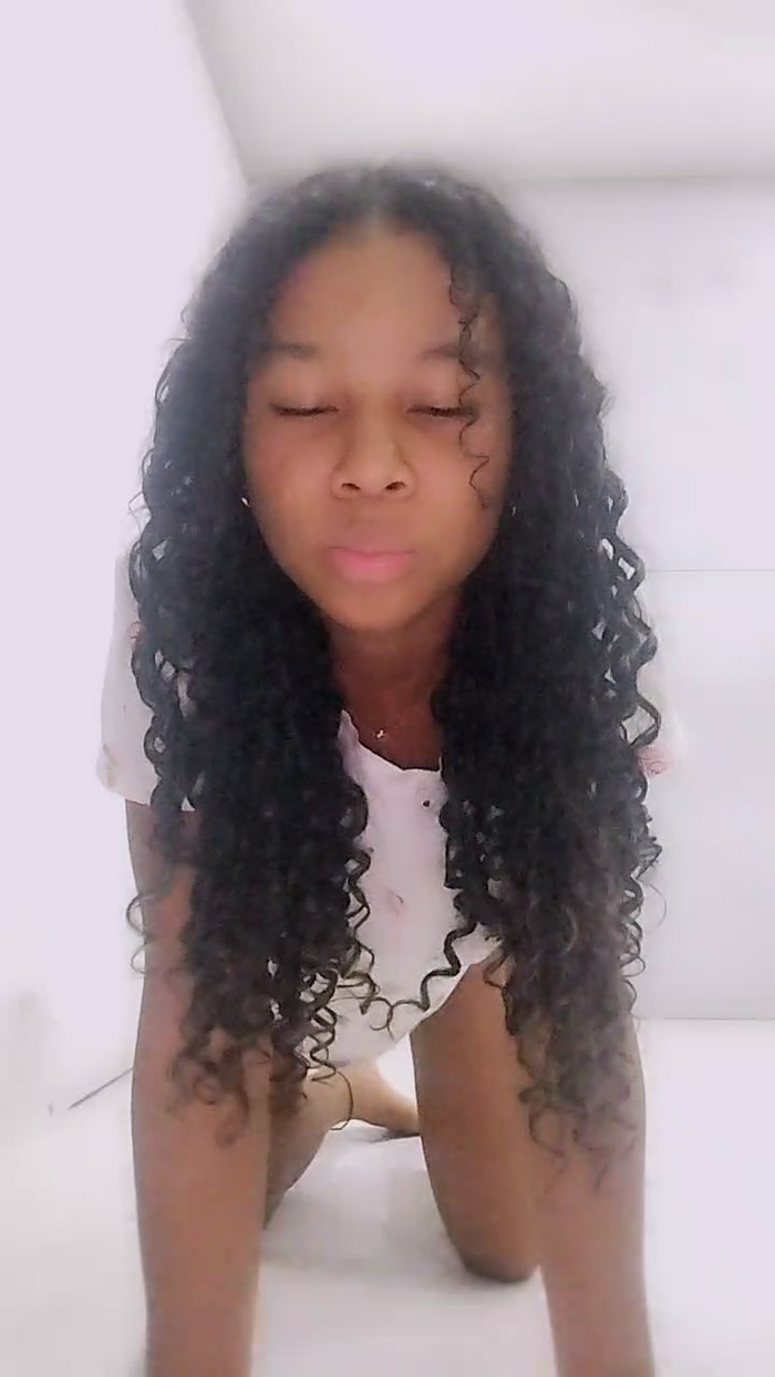 Queen_FullPee