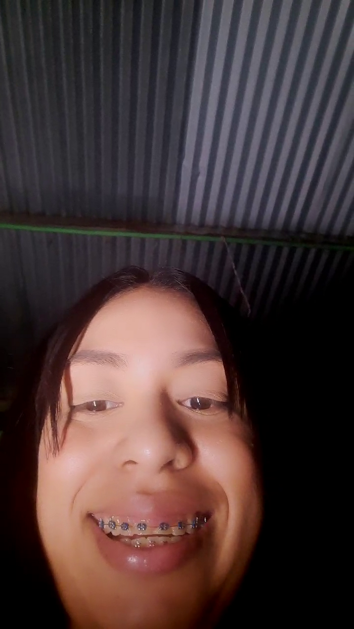 girl_pee