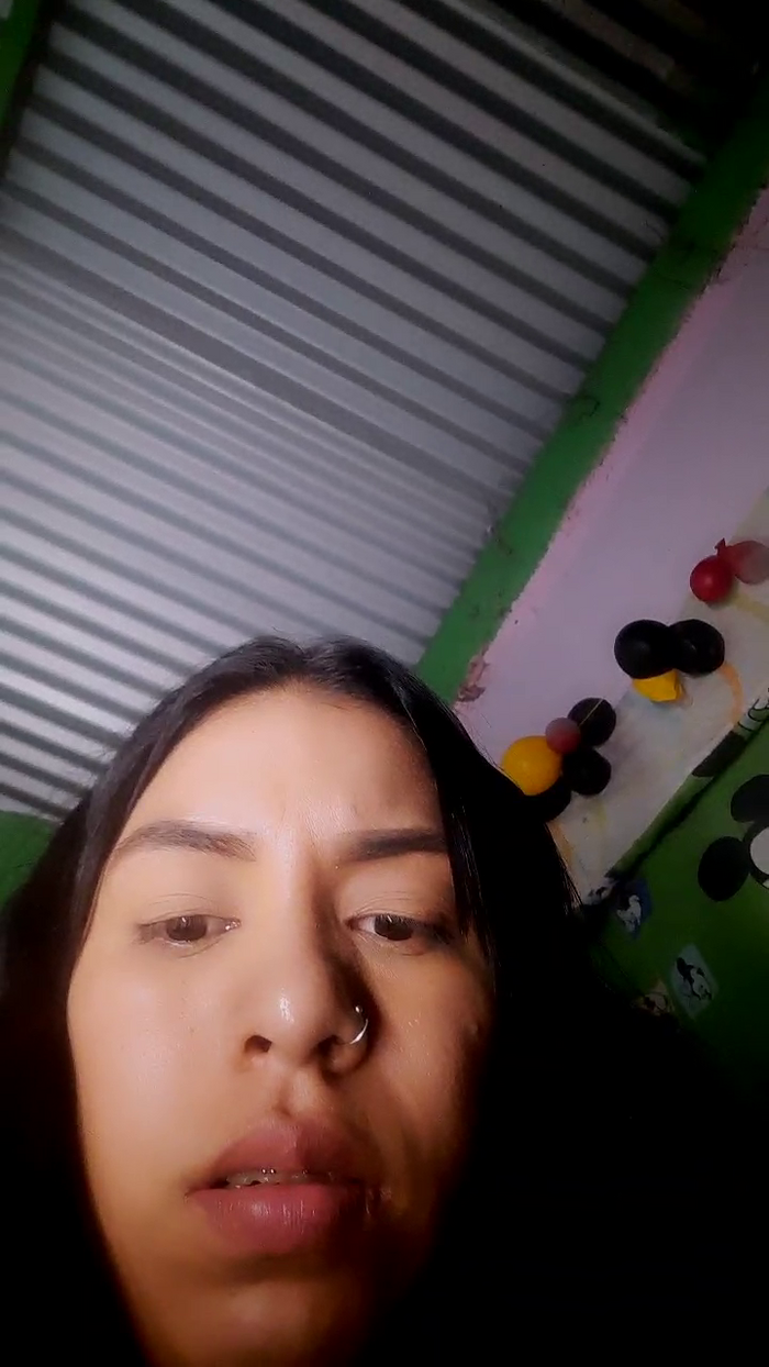 girl_pee