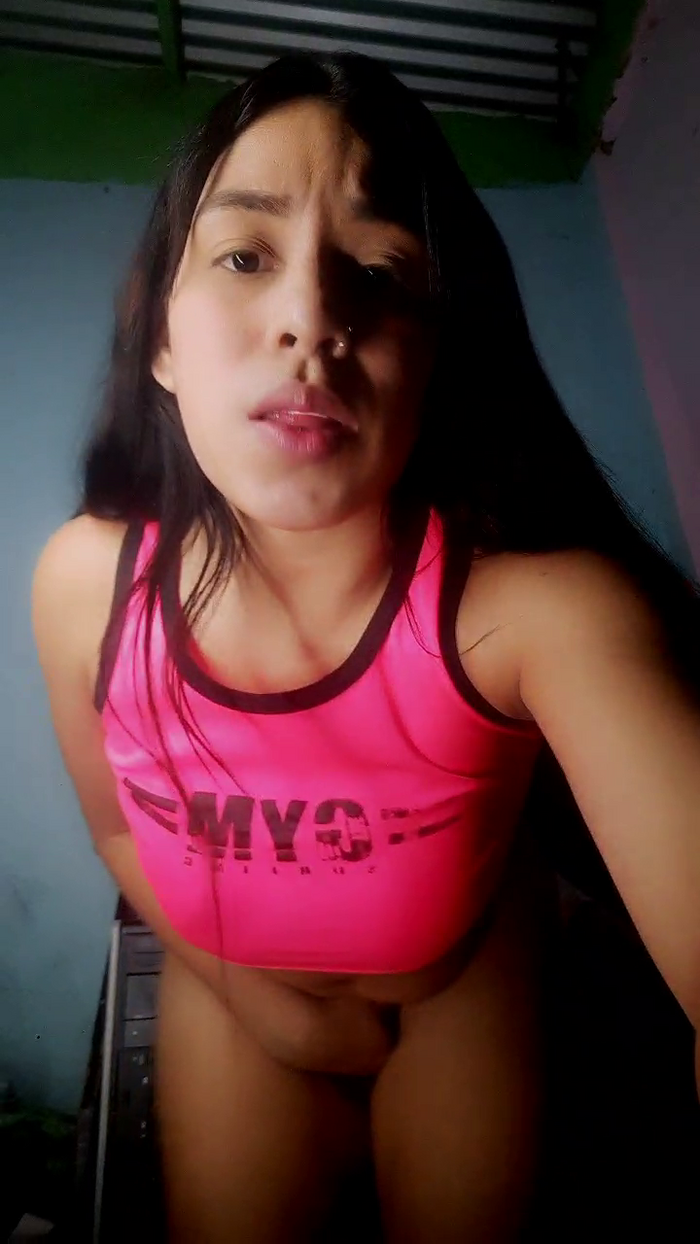 girl_pee