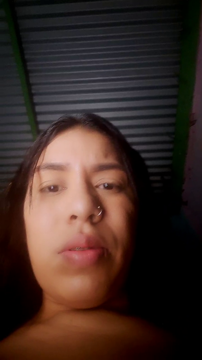 girl_pee