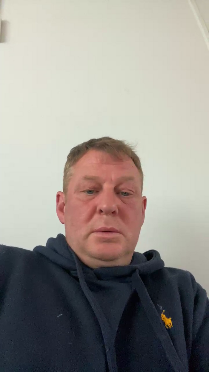 Adam4551982