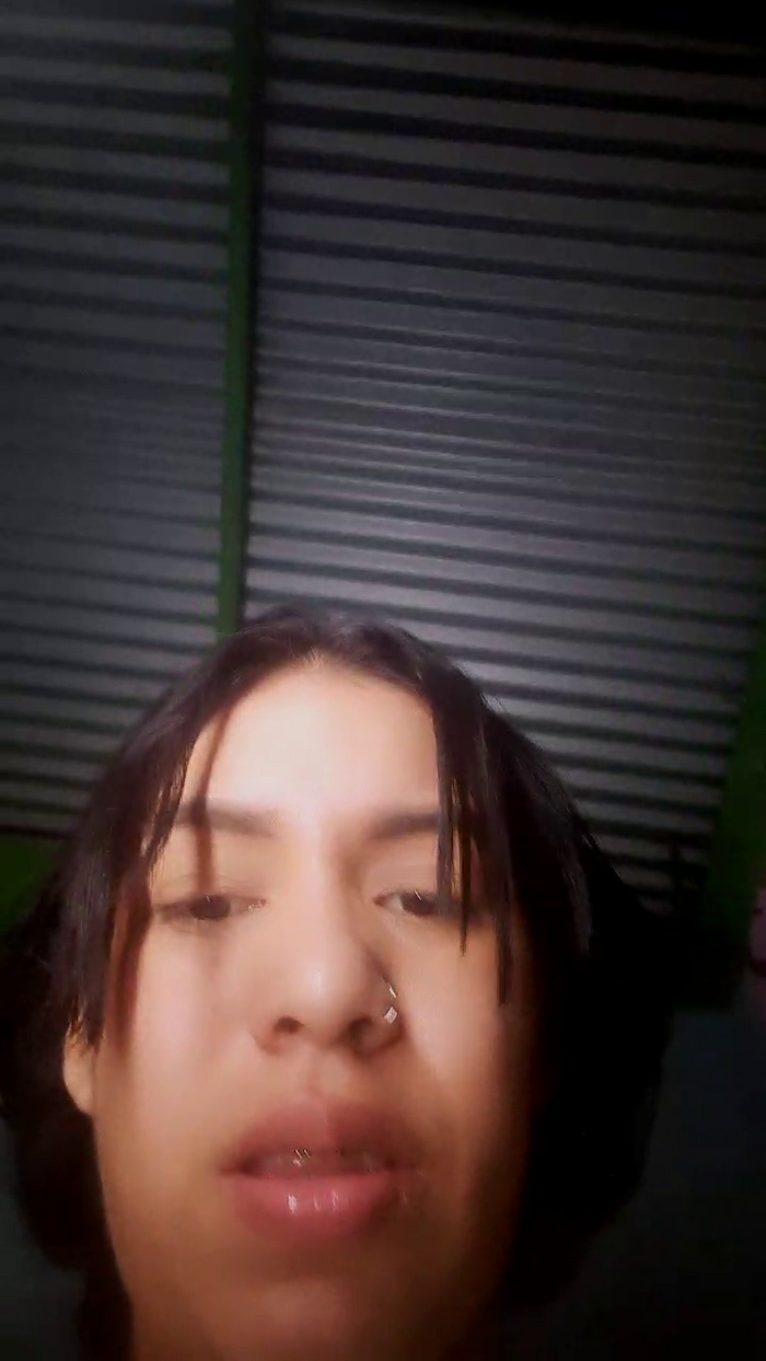 girl_pee