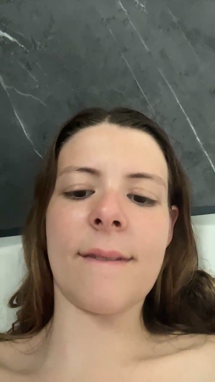 Nina_blain