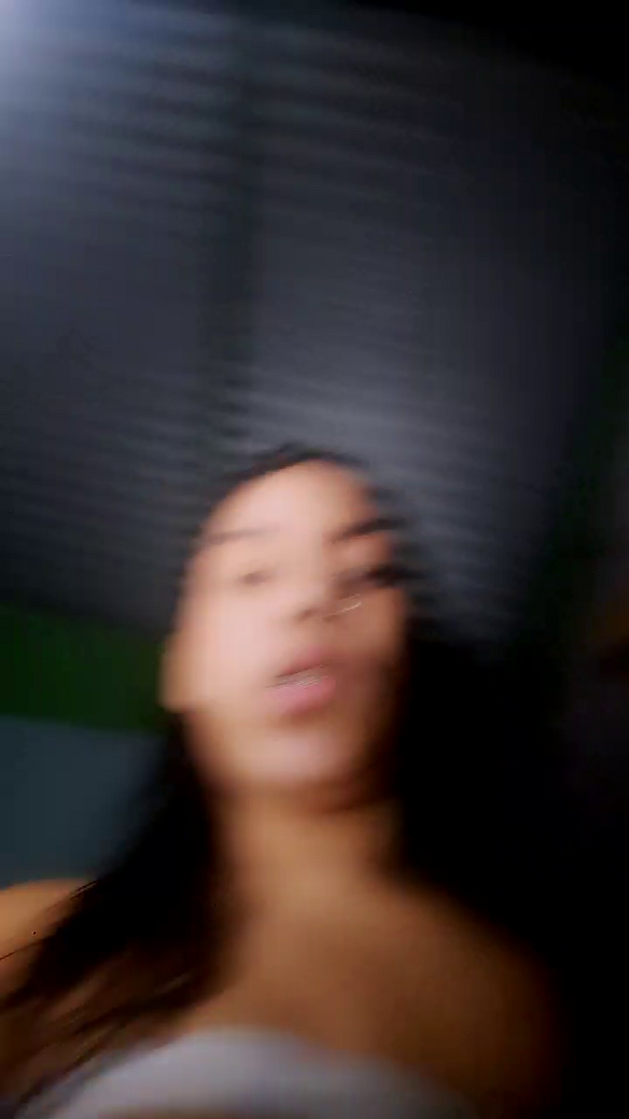 girl_pee