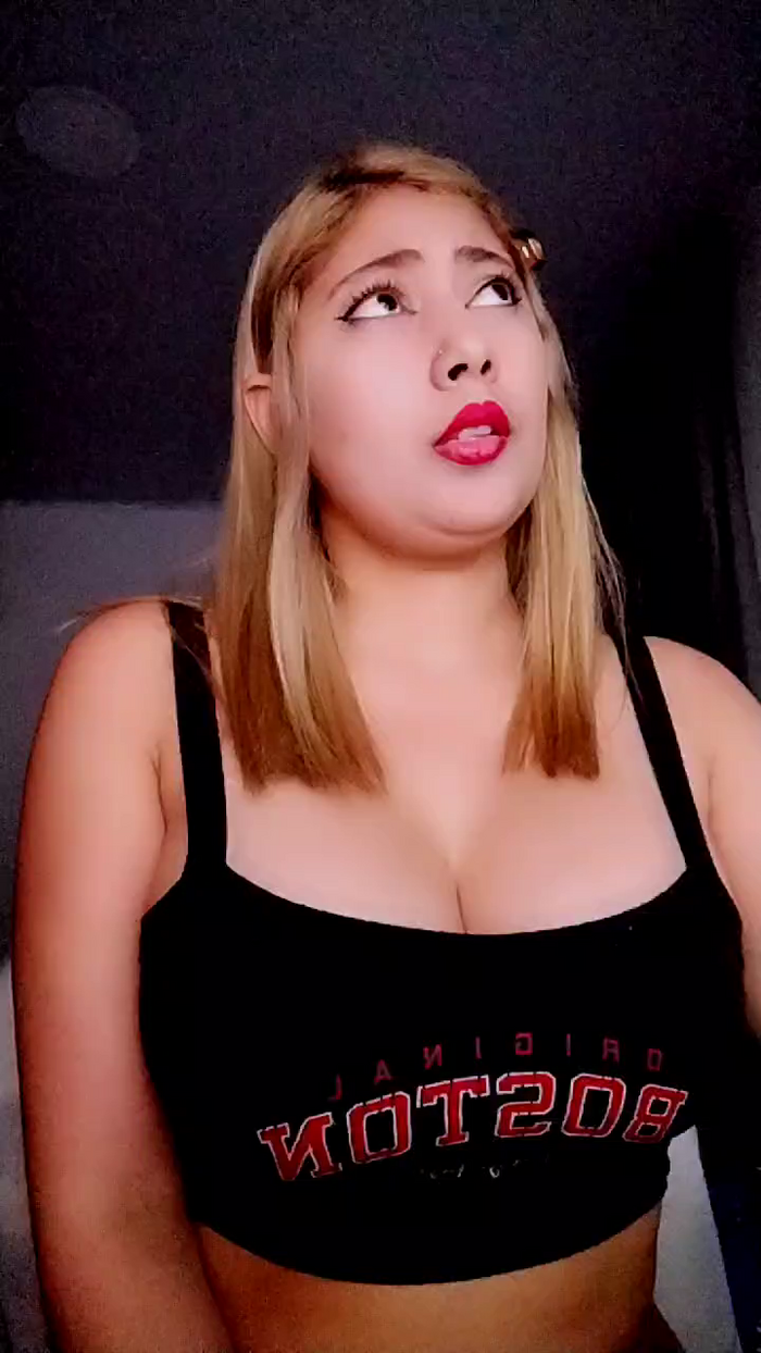 zoe_kimm