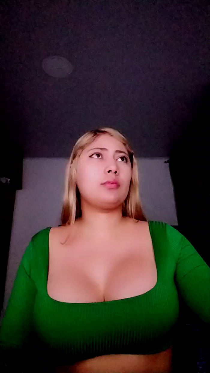 zoe_kimm