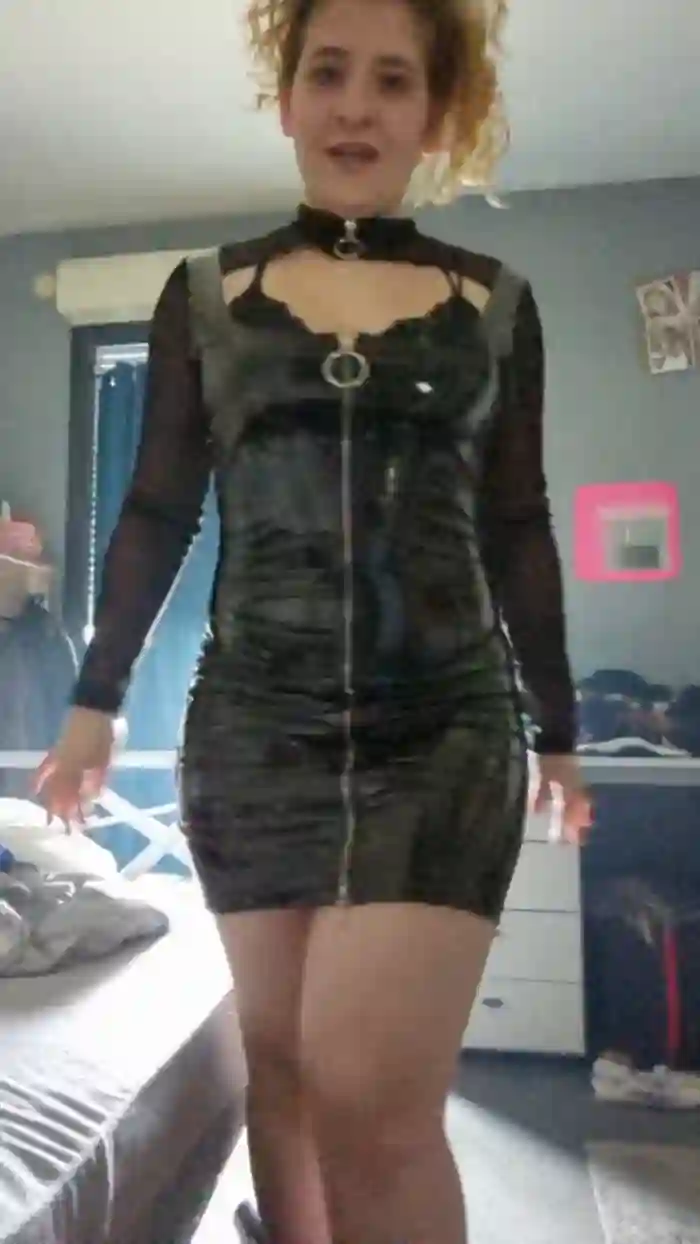 2024/06/06/cam4-coquinenympho-14-34-02