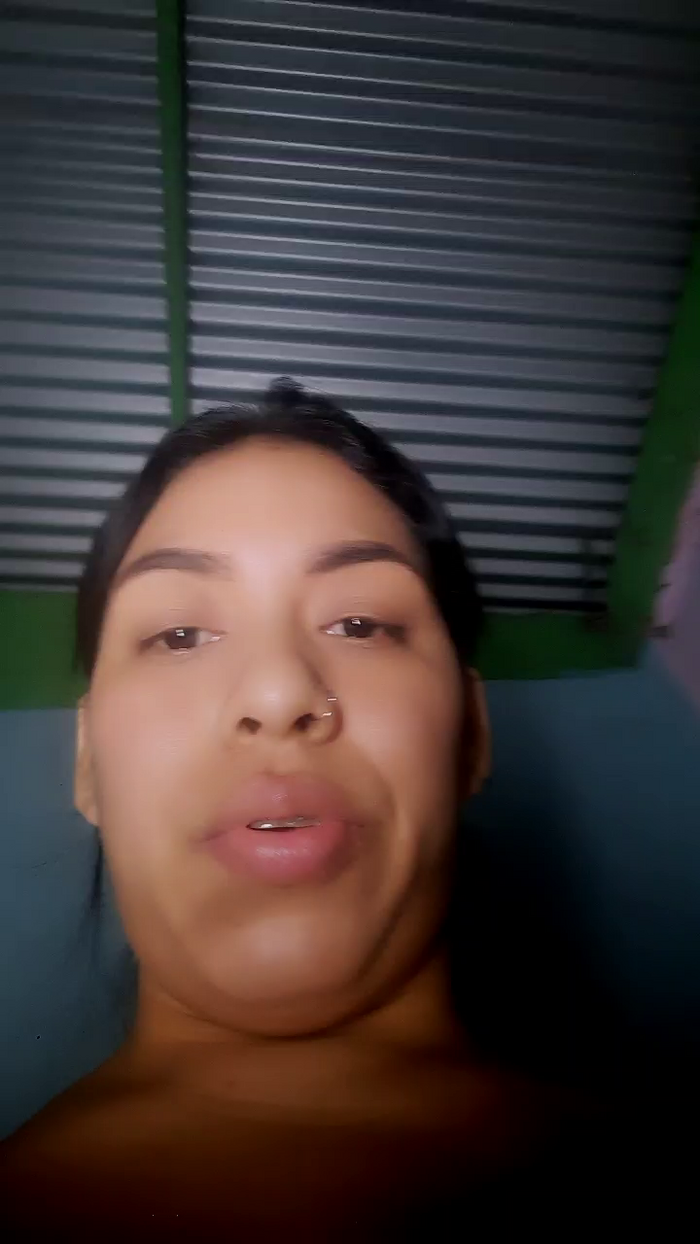 girl_pee