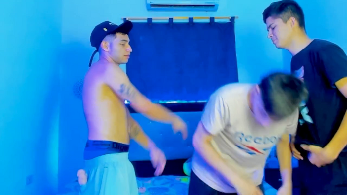 xXHotYoungBoyXx