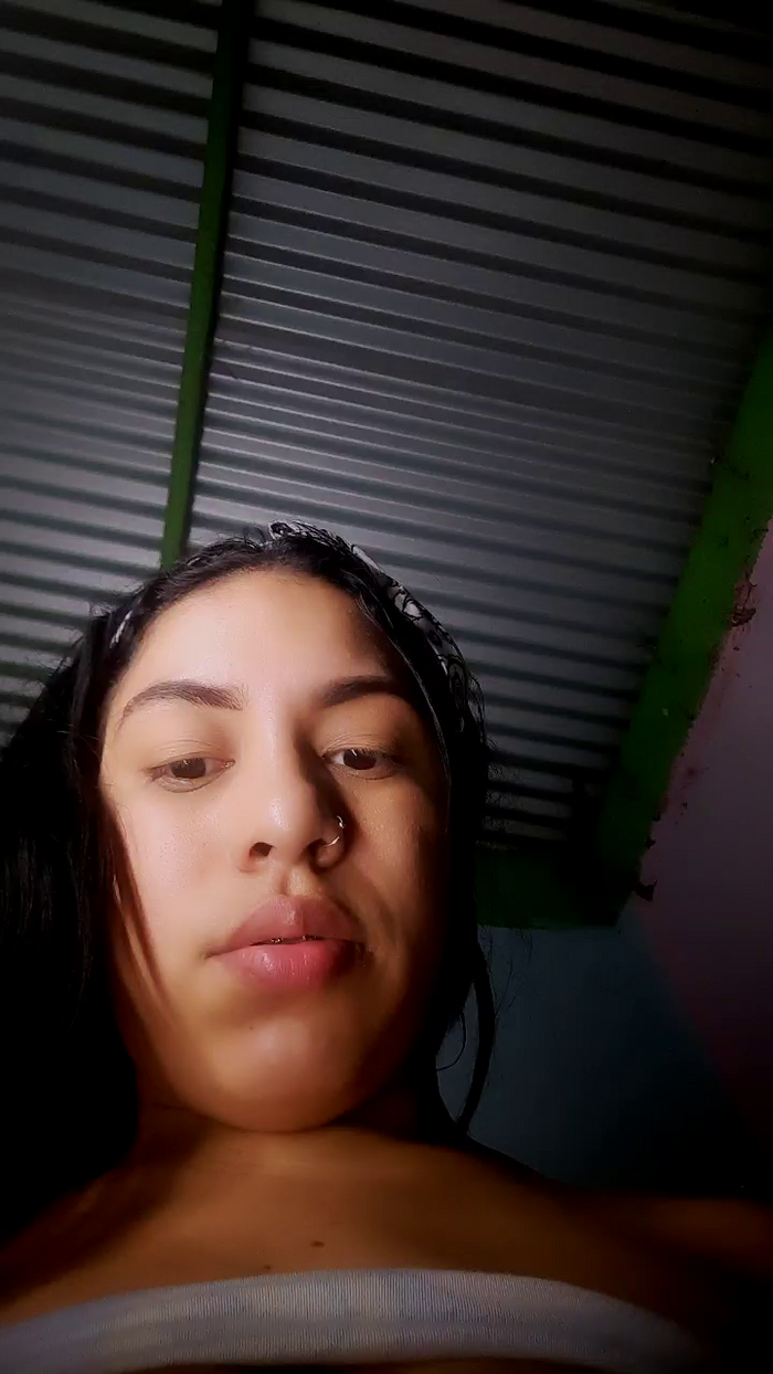 girl_pee