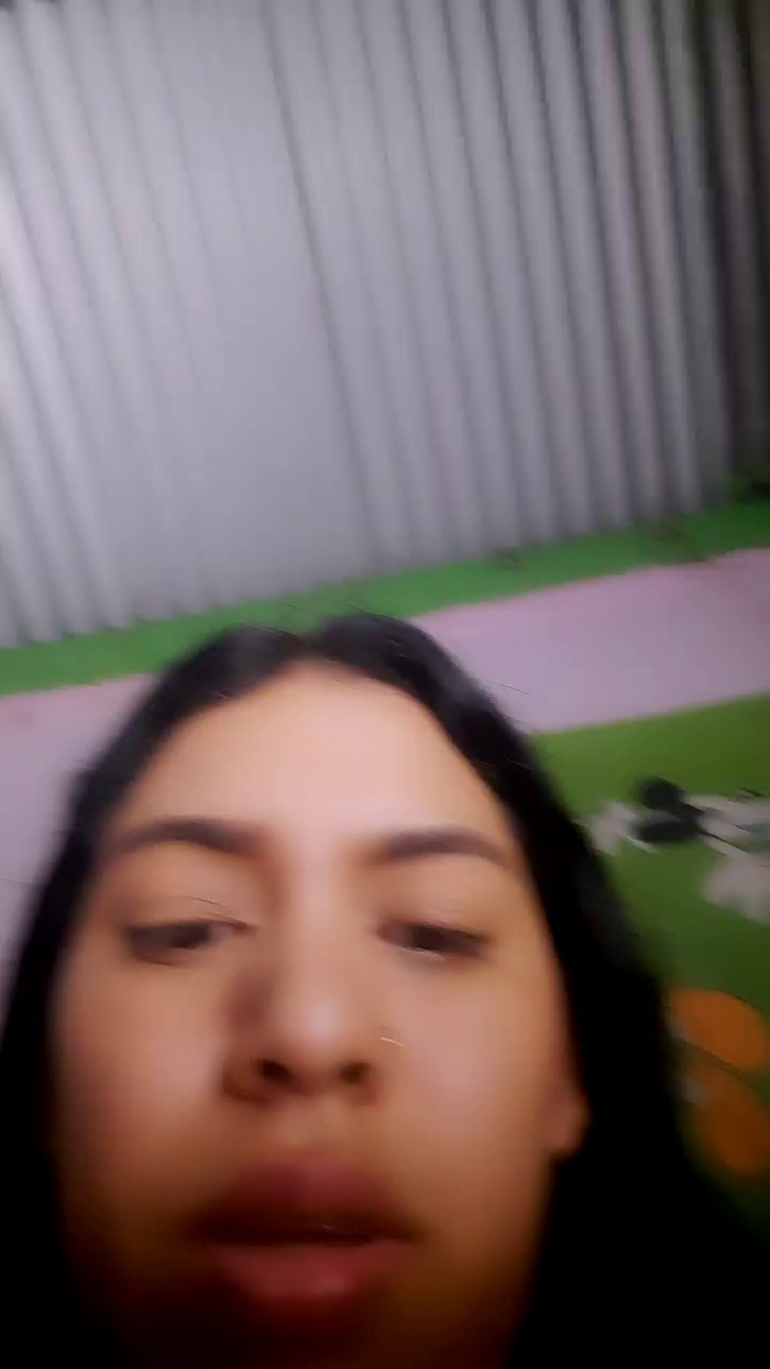 girl_pee