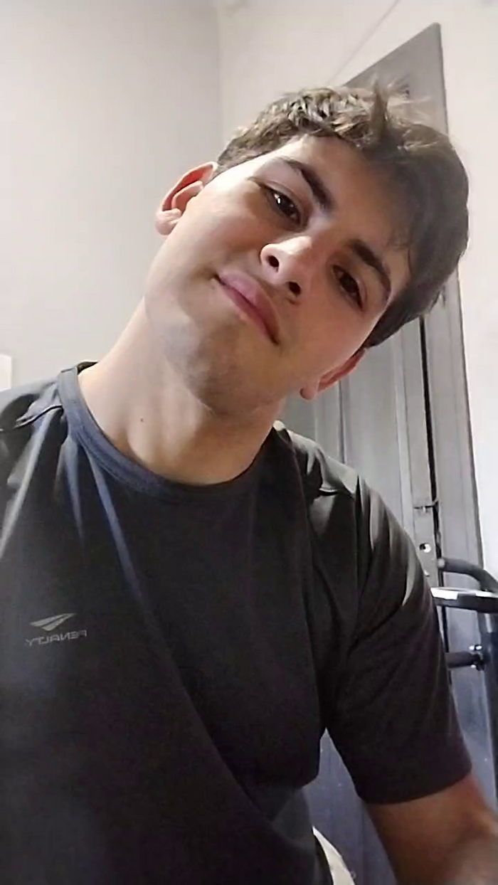 Lucas_Pink1