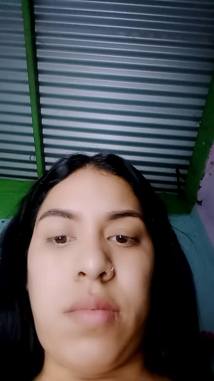 girl_pee
