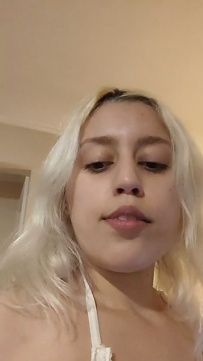emi_laura