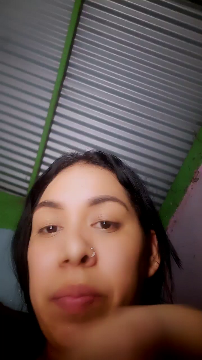 girl_pee
