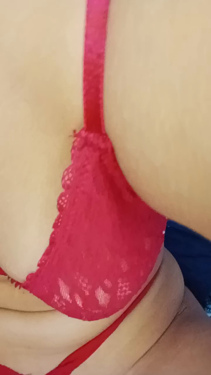 Ashley_Privy