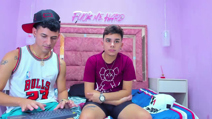 COUPLE_YOUNGSEX