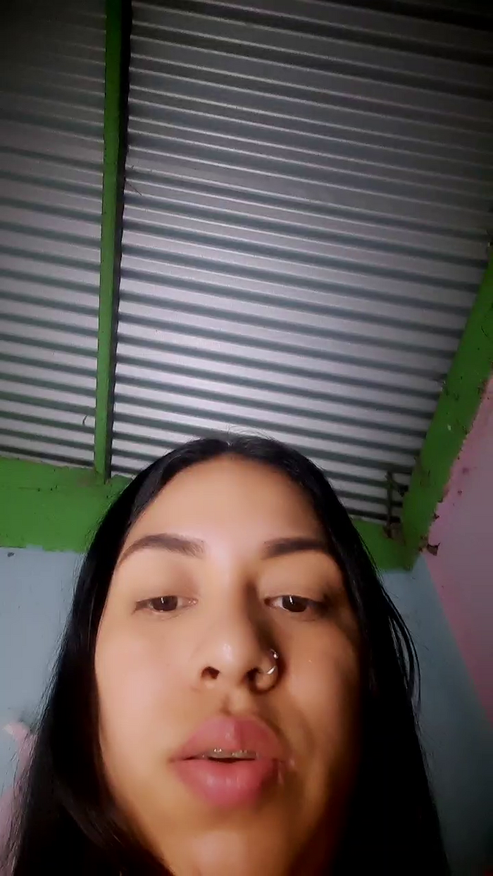 girl_pee