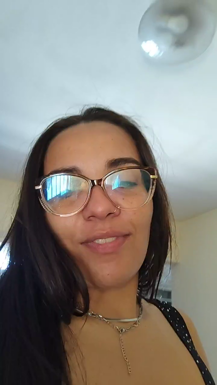 Larissasweet03