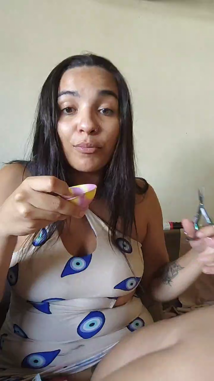 Larissasweet03