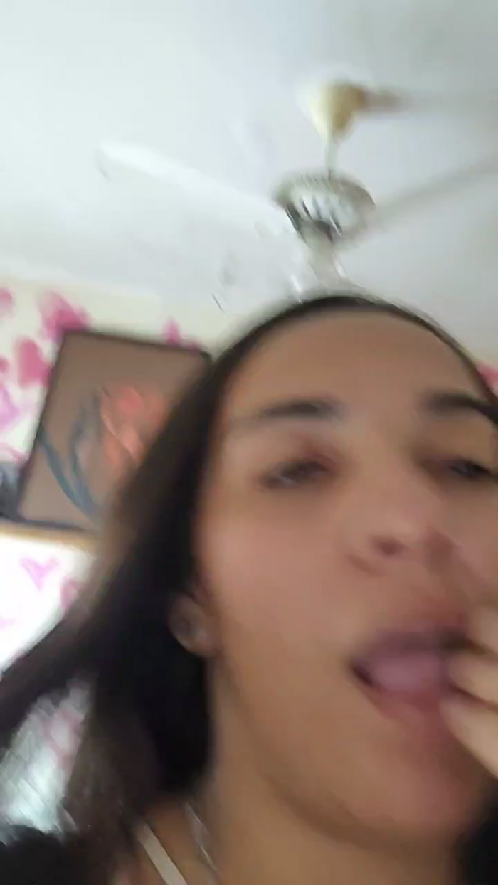 Larissasweet03