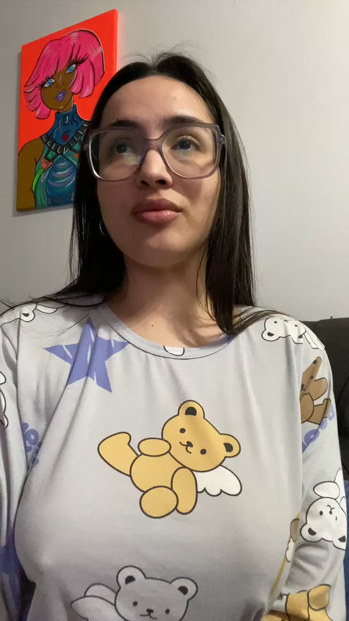 Latinaakita4
