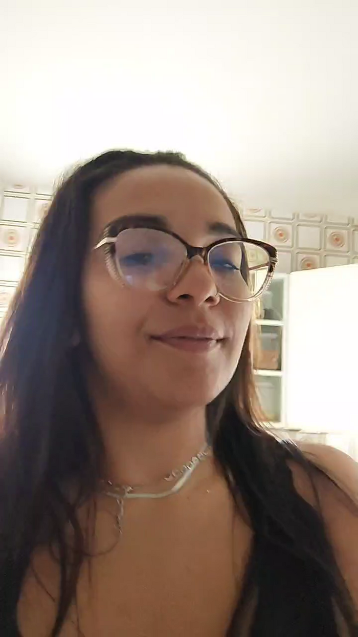 Larissasweet03