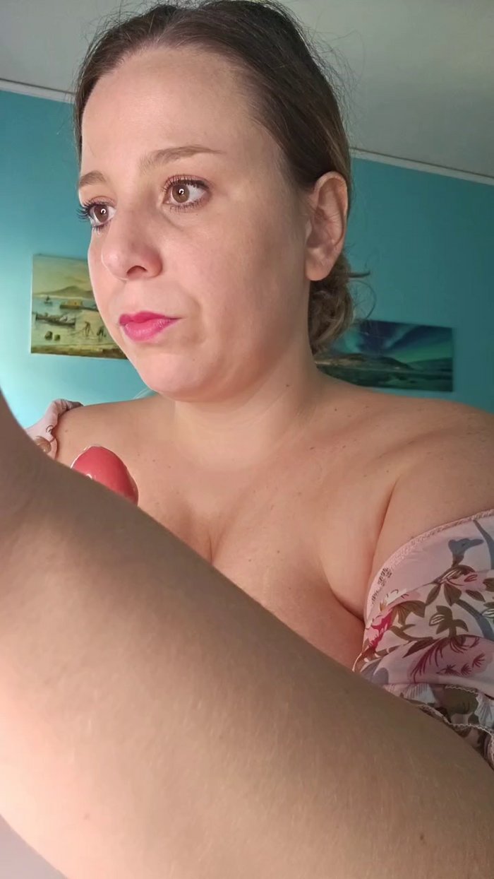 emma96_hot
