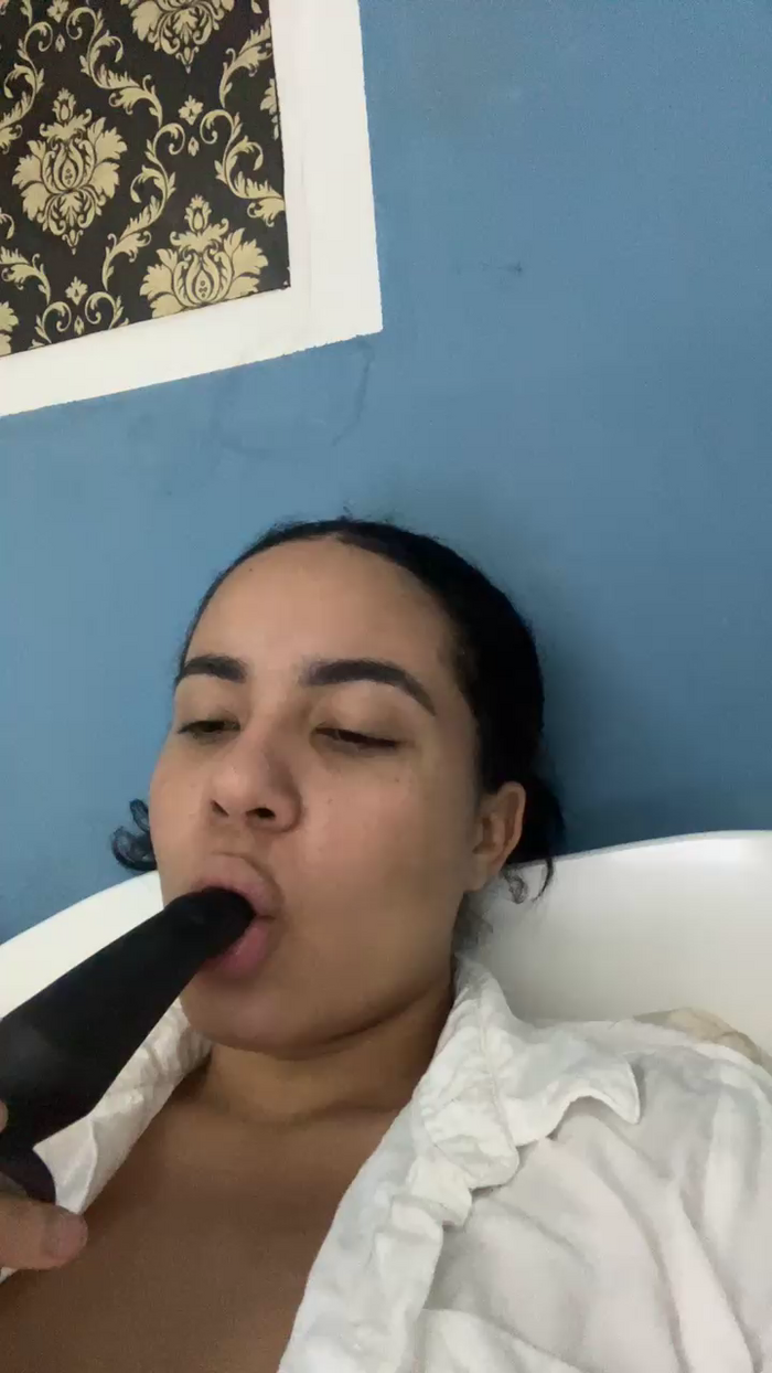 AmandaDebaro
