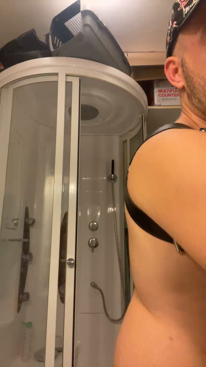 HairyGuy06