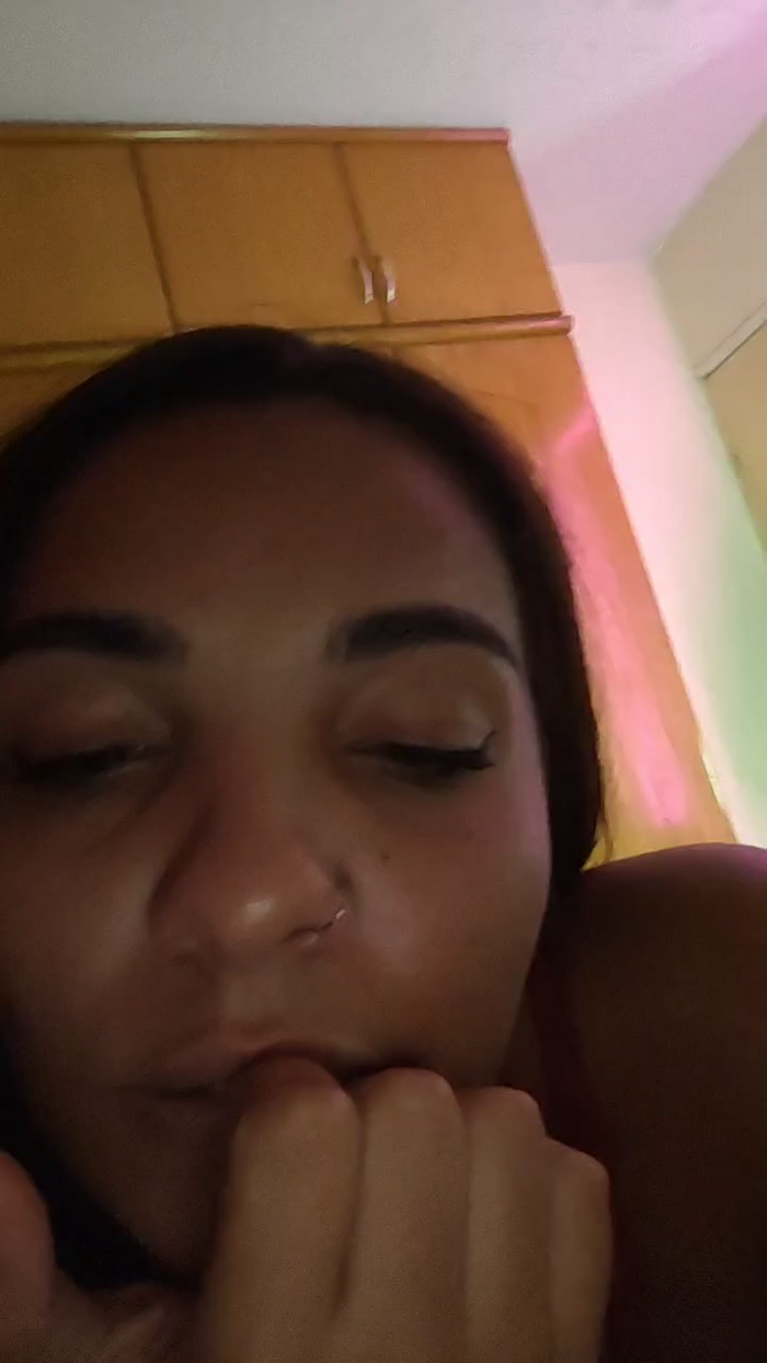 Larissasweet03