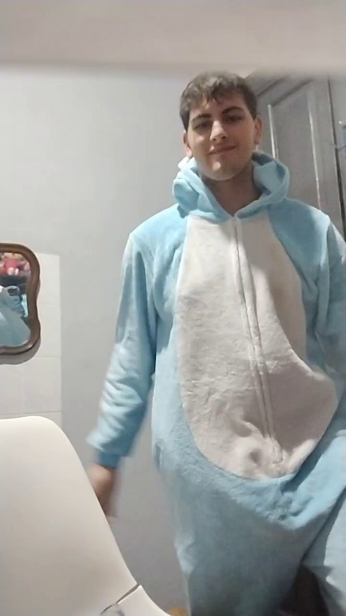 Lucas_Pink1