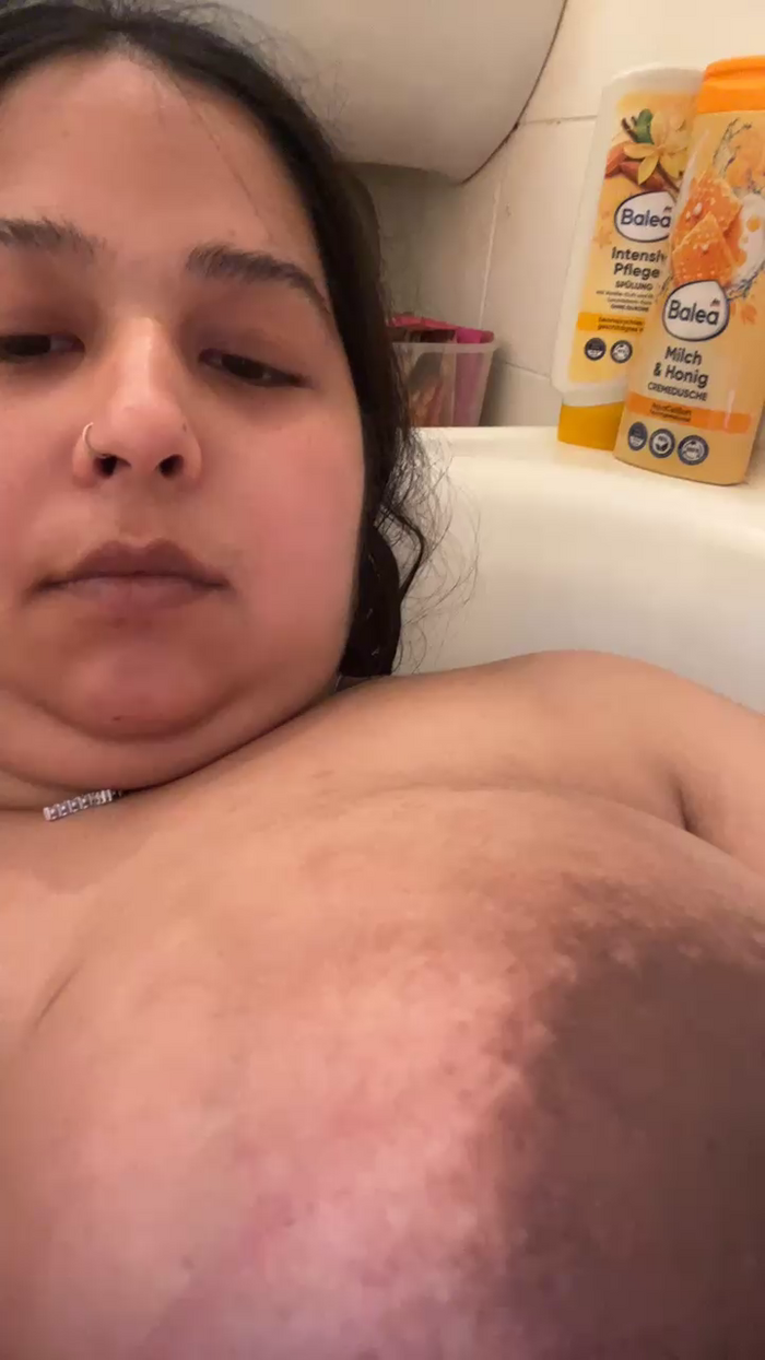 VanessaT87