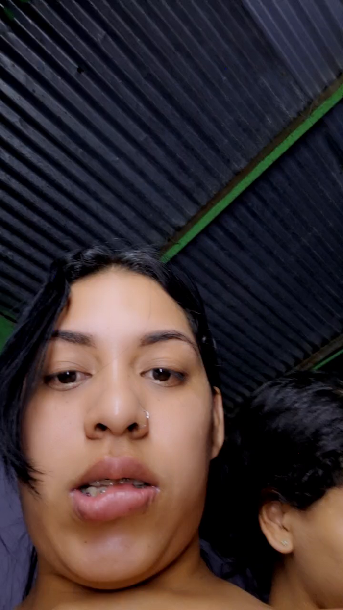 girl_pee