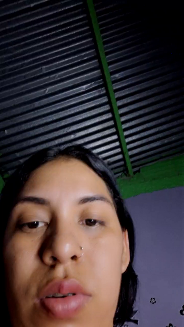 girl_pee