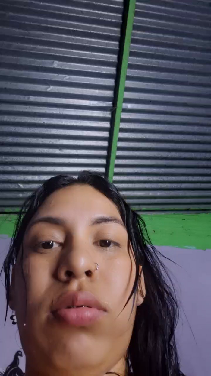 girl_pee